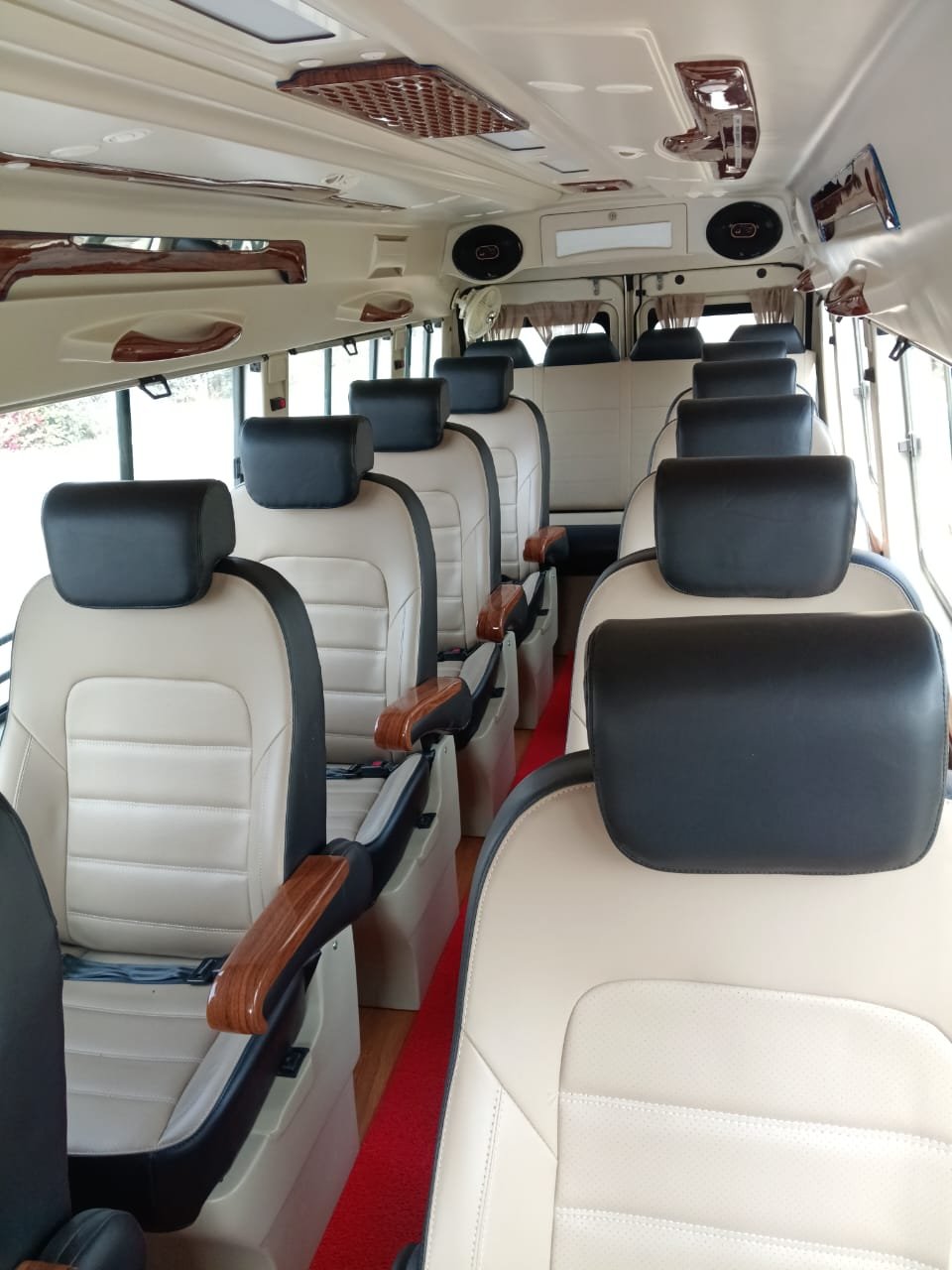 12 Seater Tempo Traveller on Rent in Gurgaon for Local and Outstation Travel